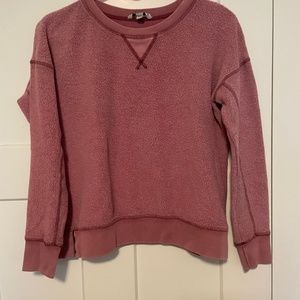 Pink/mauve crewneck